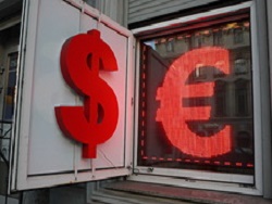 Photo of ЦБ возобновил возможность продажи наличной валюты в банках